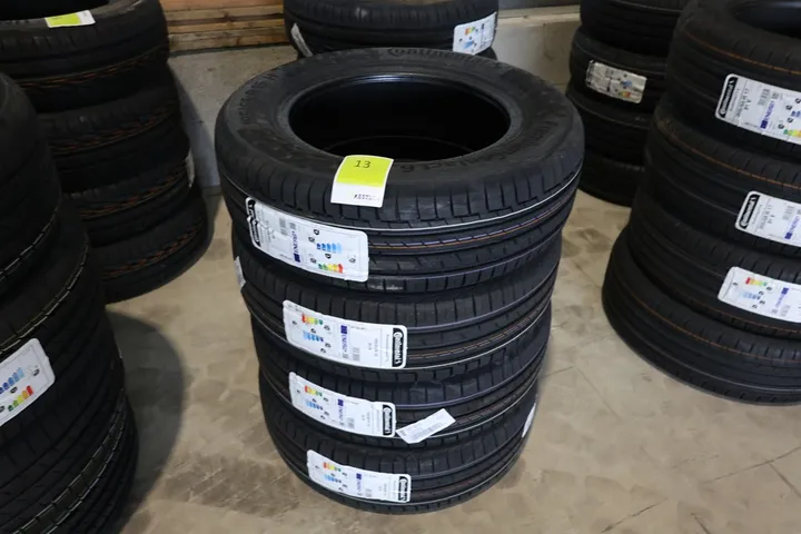 Continental Premium Contact 6 Sommerreifen Set Größe: 195/65 R 15